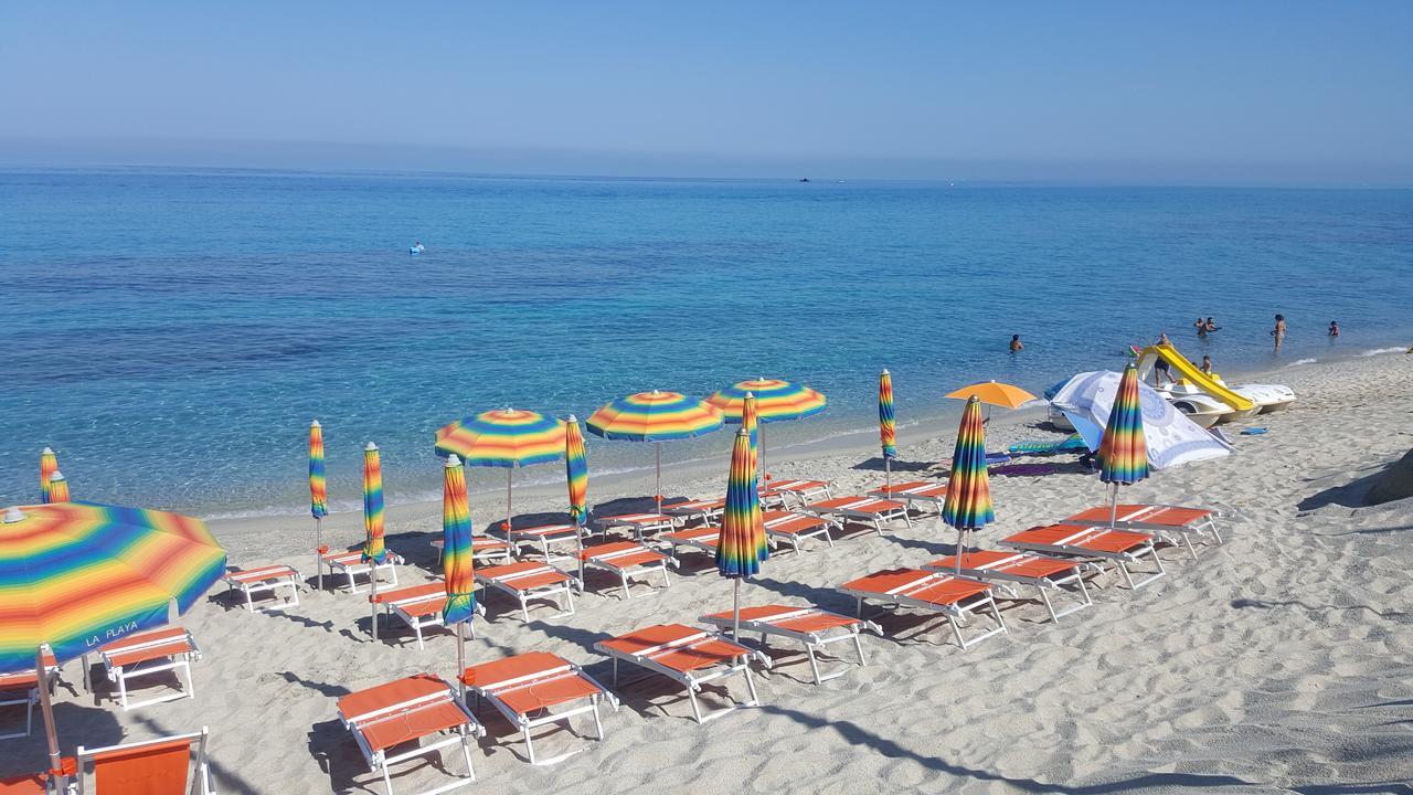 Hotel La Fattoria Sul Mare Capo Vaticano Exterior foto